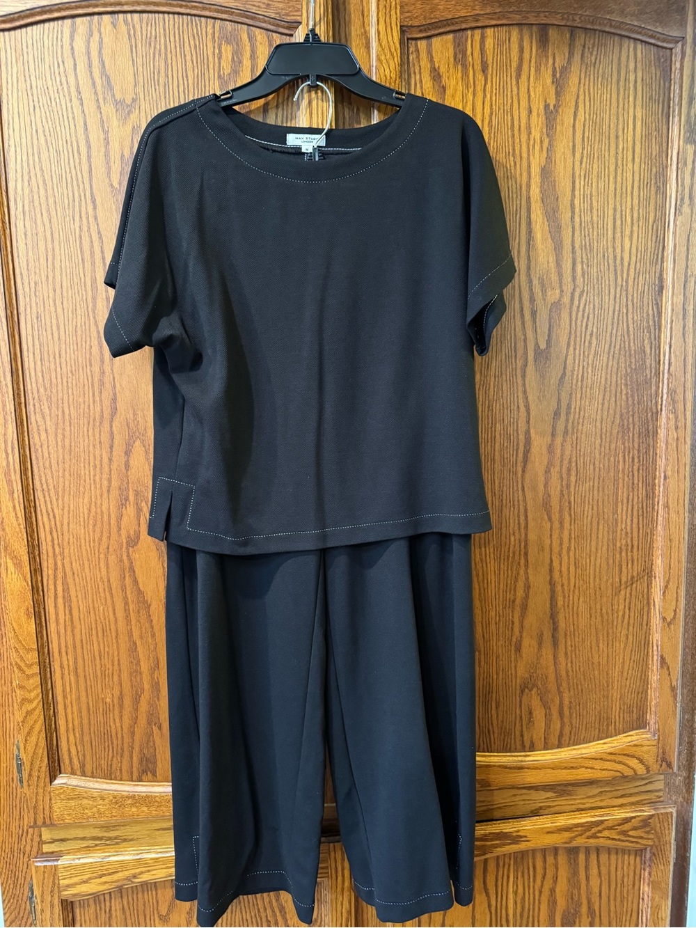 EUC Max Studio London Black Knitted Twill Top & Pants 2-Piece Set, Size Medium